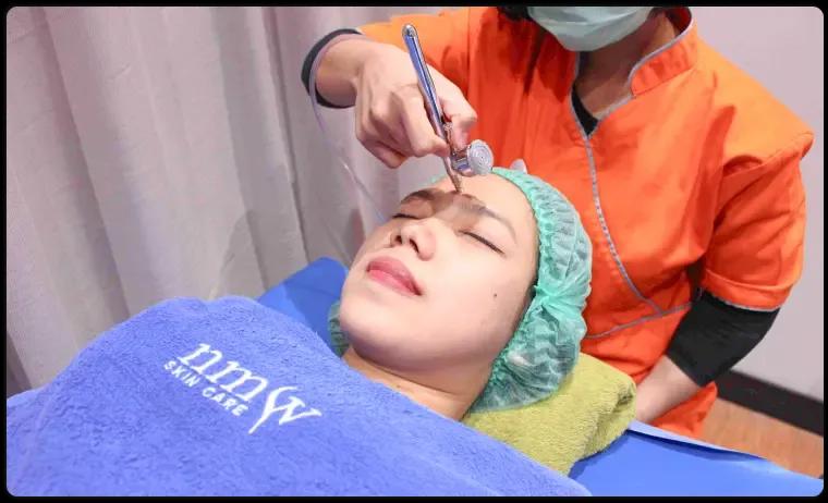 02 Face Therapy